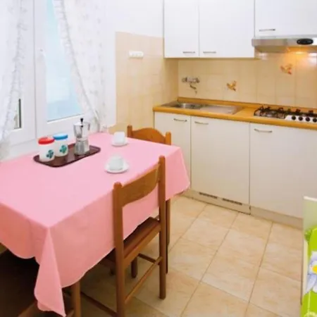 Comfy Flat By The